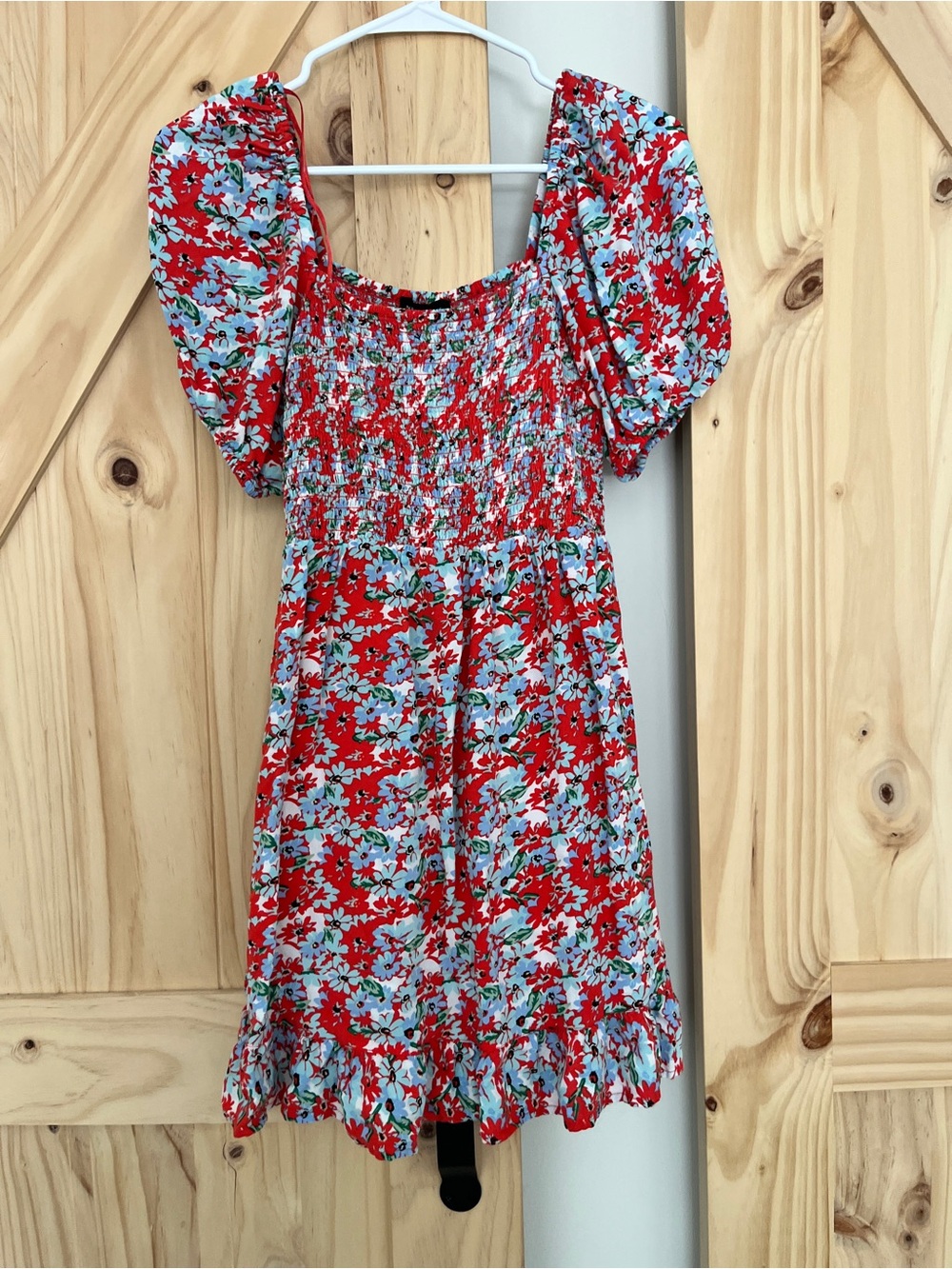 NEW LOOK RED FLORAL SMOCKED PUFF SLEEVE RUFFLE MINI DRESS US 6